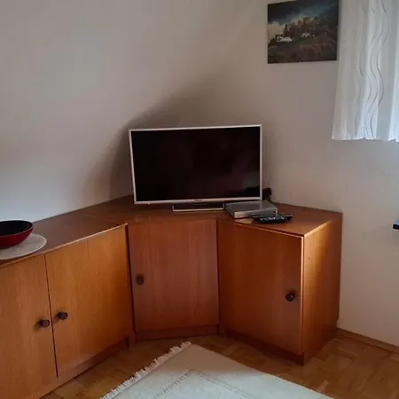 Haus Am Roethel Apartamento