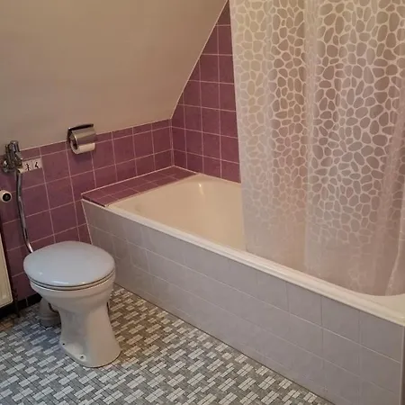 Haus Am Roethel Apartamento *